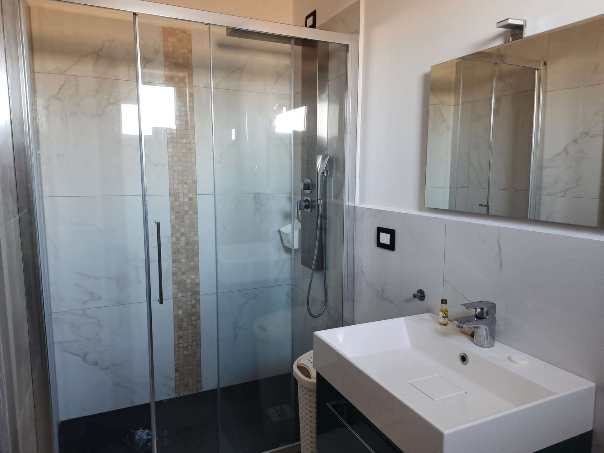 Bagno con maxi-doccia