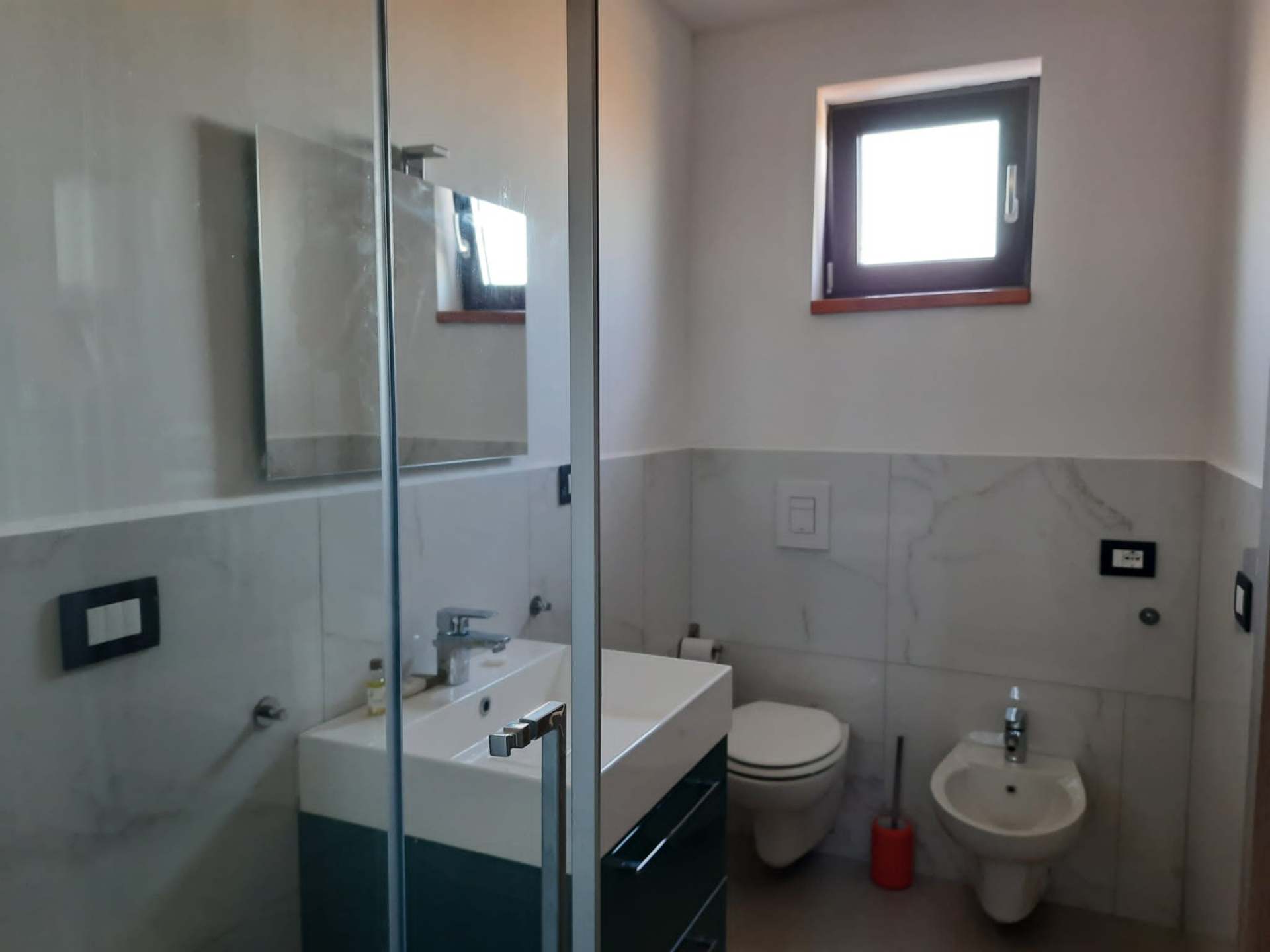 Bagno con doccia